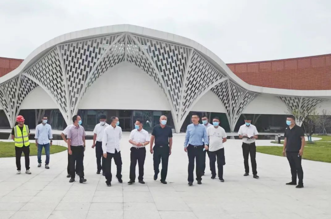 （市委常委、副市長牟忠樞一行調(diào)研墓館一體化項(xiàng)目情況）